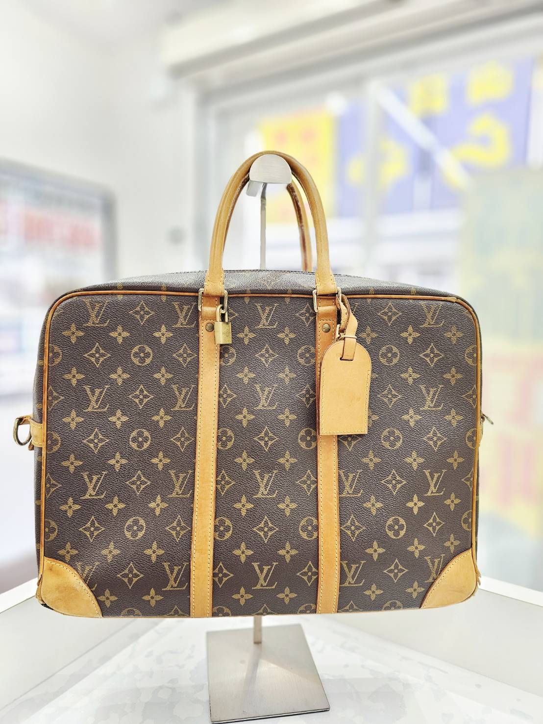 昔購入した ルイ・ヴィトン(LOUIS VUITTON)、使わずに眠っていませんか?