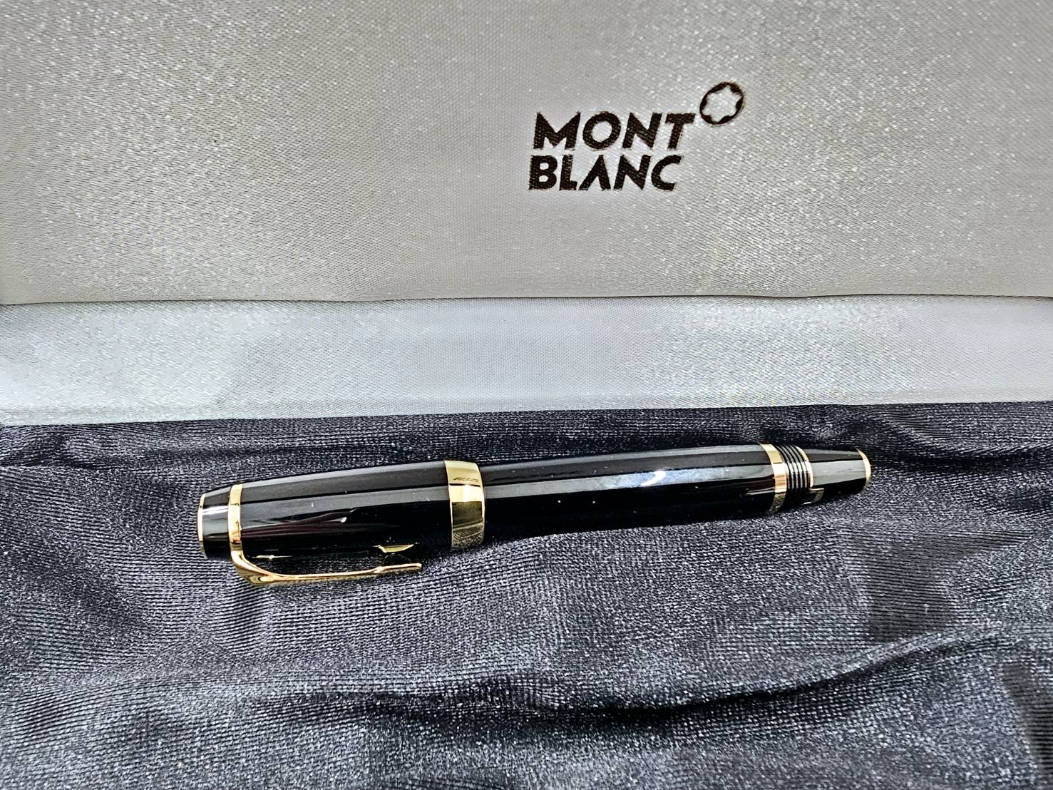 モンブラン　万年筆
